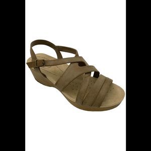 Easy Works Women's Rosella Sandal Taupe - Wide